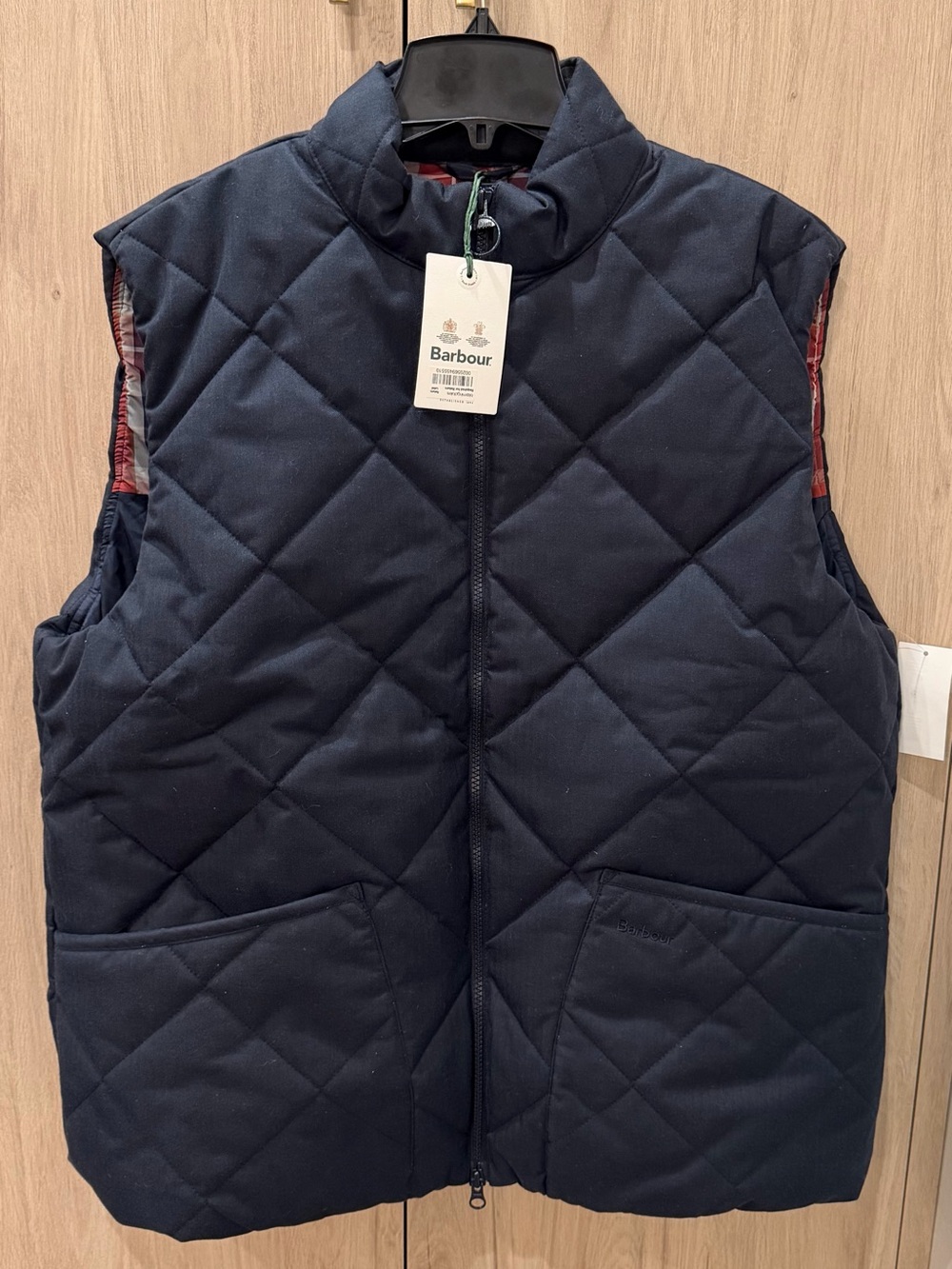 NWTs Barbour Men’s Lindale Quilted Gilet / Vest. Navy. XL